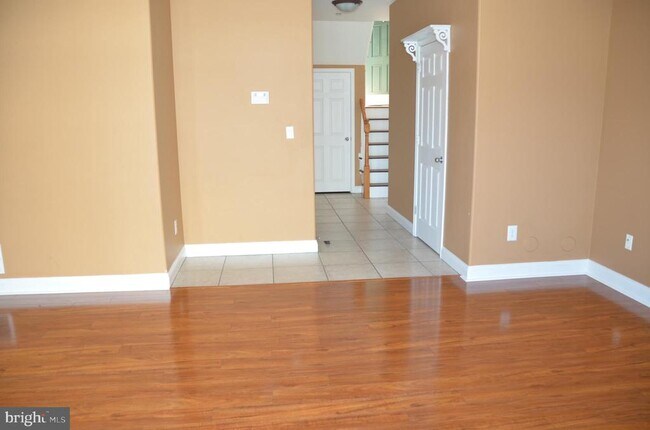 Building Photo - 17 Dogwood Ln