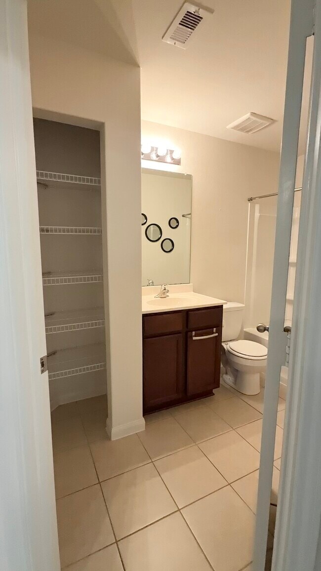 Building Photo - 22418 Threefold Ridge Dr