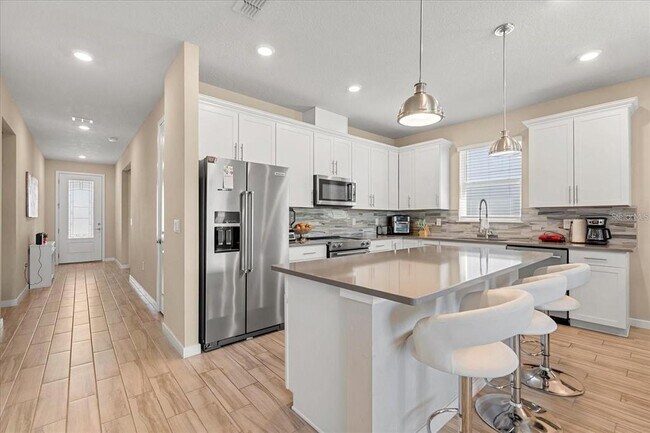 Building Photo - 5058 Sparkling Water Wy