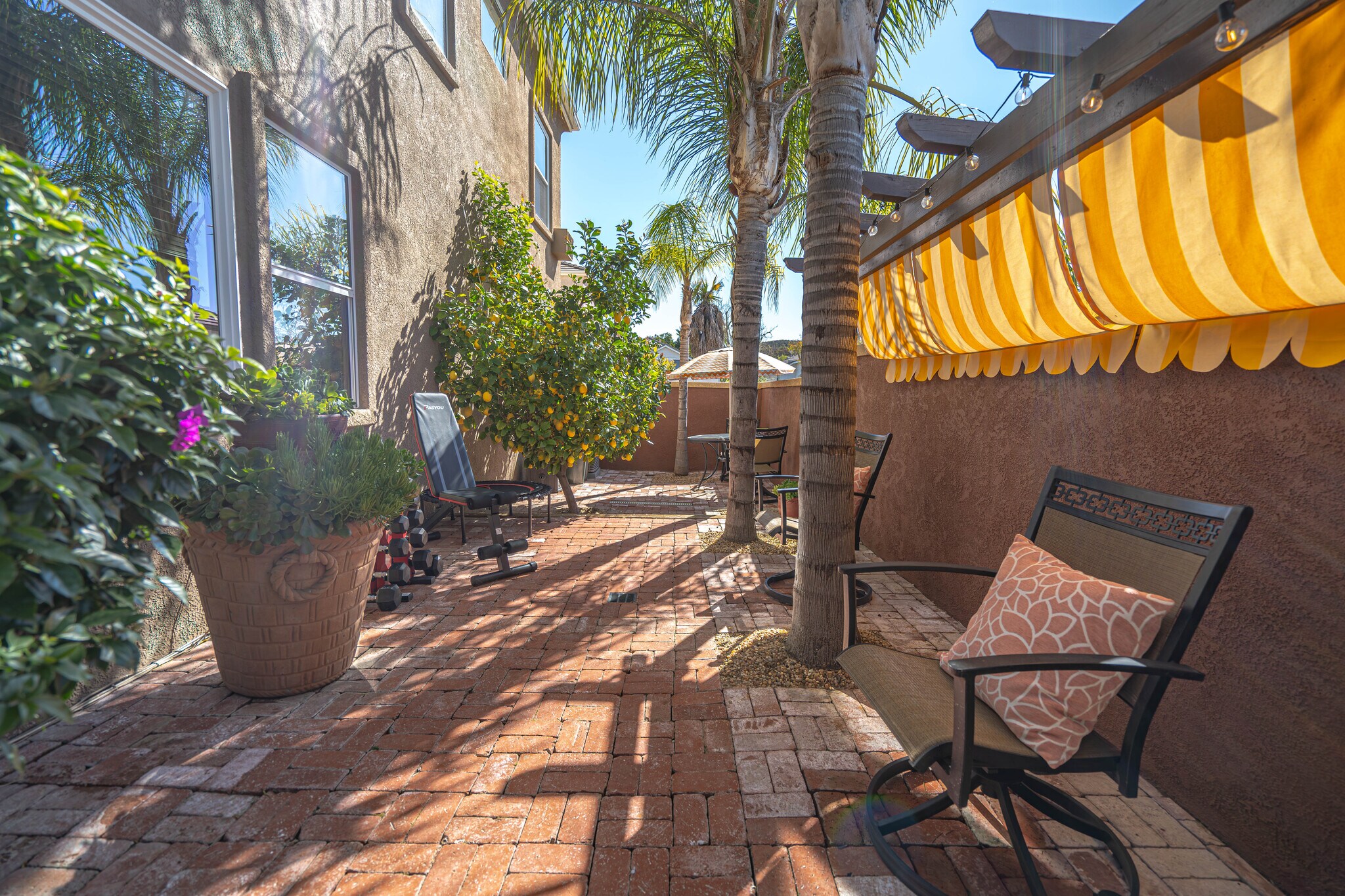Building Photo - 27887 Skycrest Cir