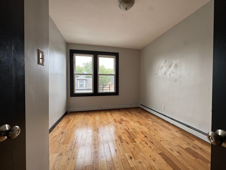 225 Duncan Ave 6 - 227 Duncan Ave
