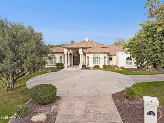 Building Photo - 8303 N 61st Pl