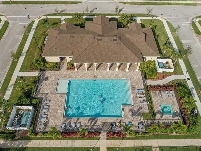 Building Photo - 1095 N Verona Trace Dr
