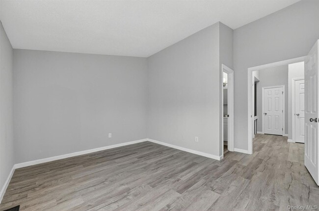 Building Photo - 2722 Whispering Hills Dr