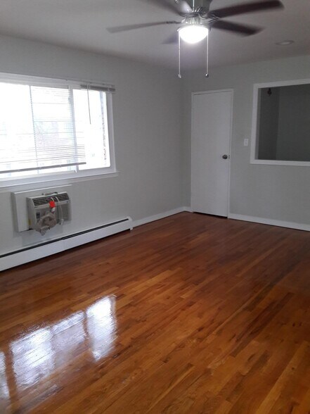 LivingRoom - 180 Littleton Rd