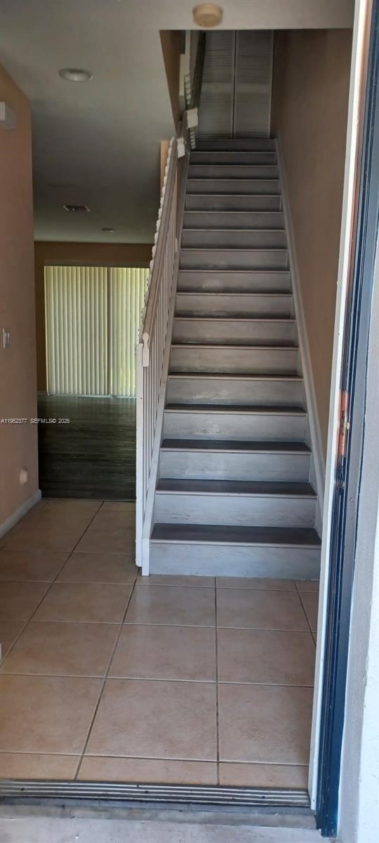 Building Photo - 2718 SW 82nd Ave