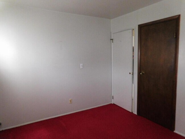 Building Photo - 56 Wilmette Ln