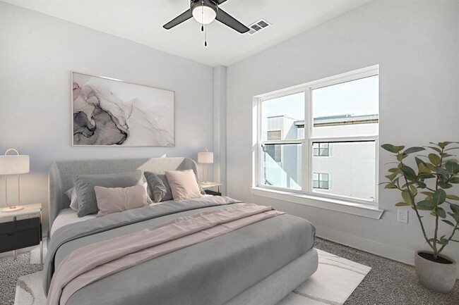 Building Photo - 2500 Longview St