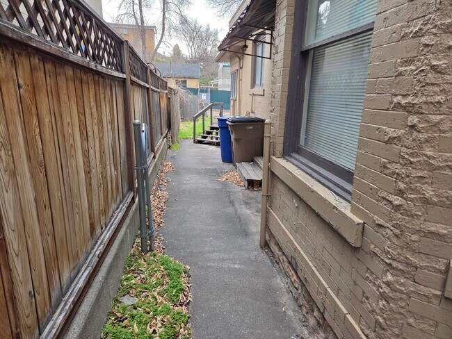 Building Photo - 1250 E 100 S