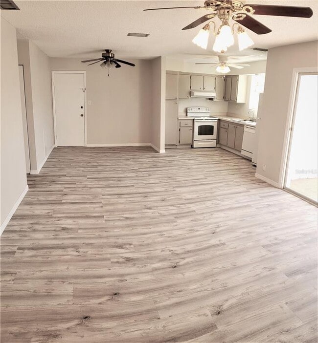 Building Photo - 2707 41st Ave S