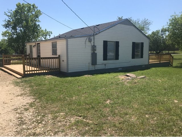 Building Photo - Lorena ISD, 2 bed/1 bath Charming Home