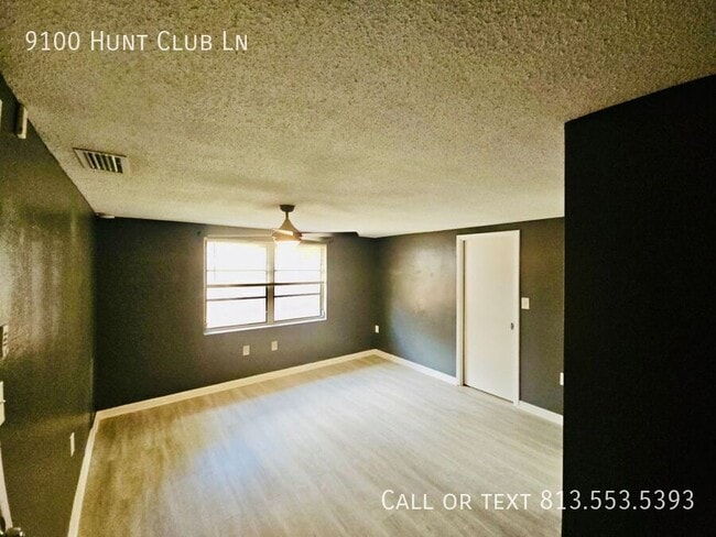 Building Photo - 9100 Hunt Club Ln