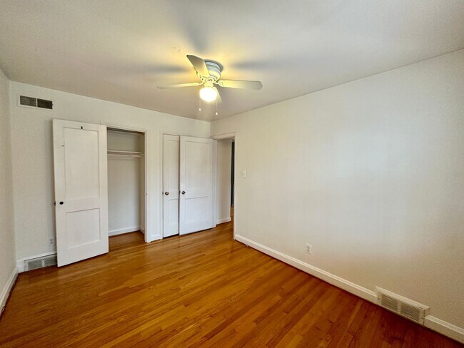 Building Photo - Charming 3 Bedroom/1.5 Bathroom Townhome with In-Unit Laundry in Towson, MD!