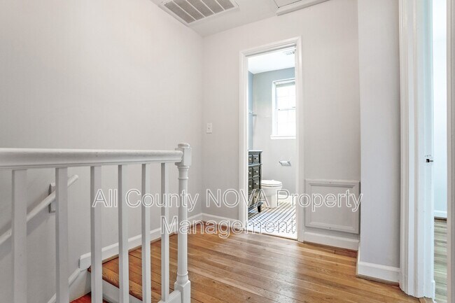 Building Photo - 2925 S Dinwiddie St