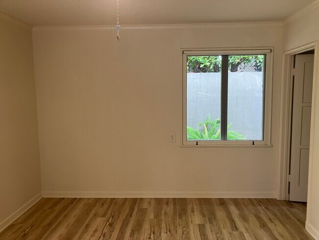 Building Photo - 1225 Silverado St