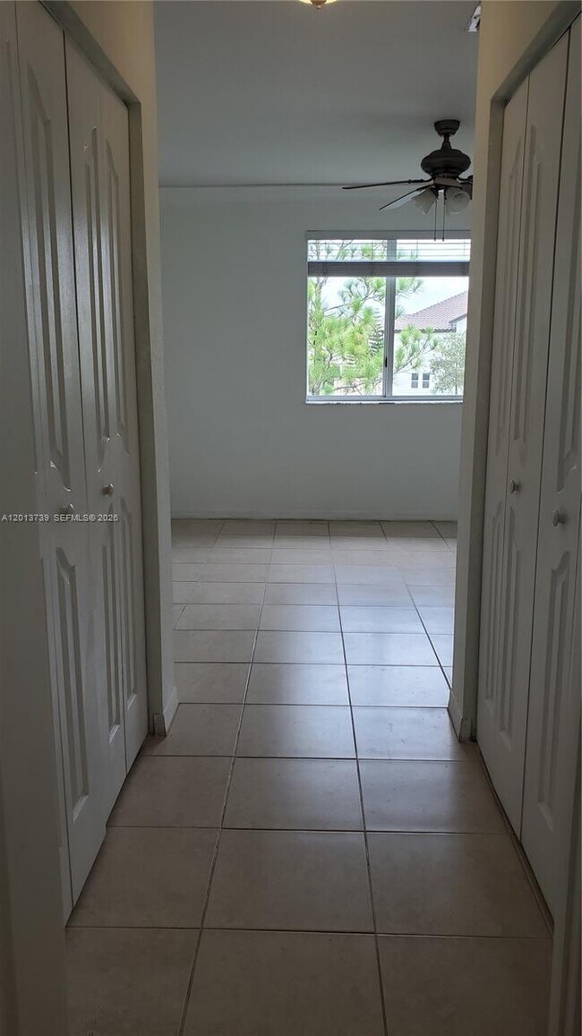 Building Photo - 8804 NW 109th Pl