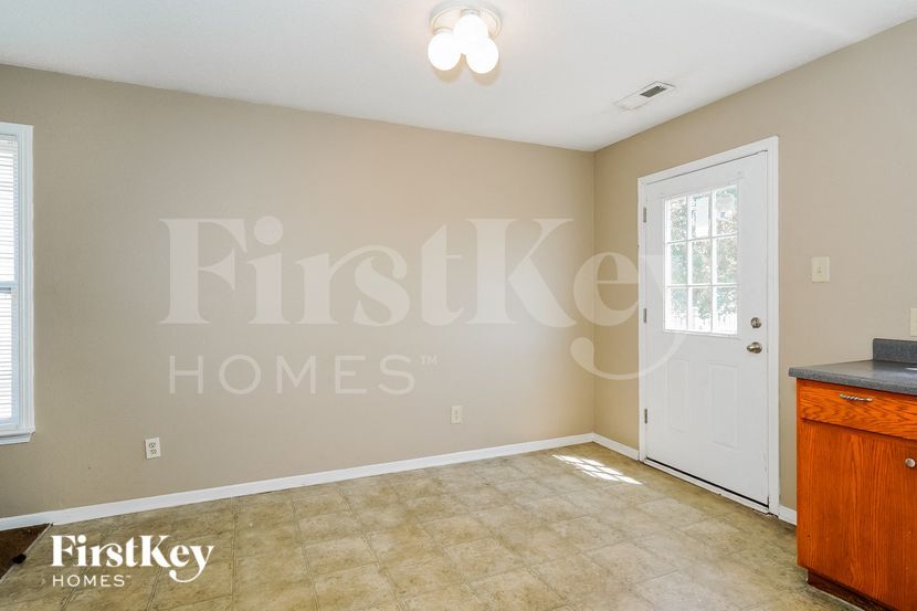 Building Photo - 7719 Brandenburg Way