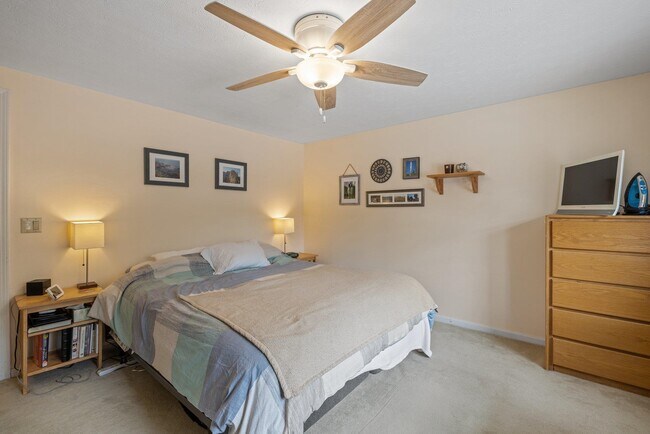 Building Photo - 94 Pullman St