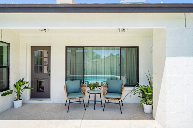 Building Photo - 4113 W Cielo Grande