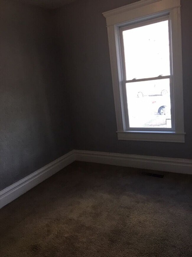 Building Photo - Coming Soon! Downtown Boise-Located close to everything!!