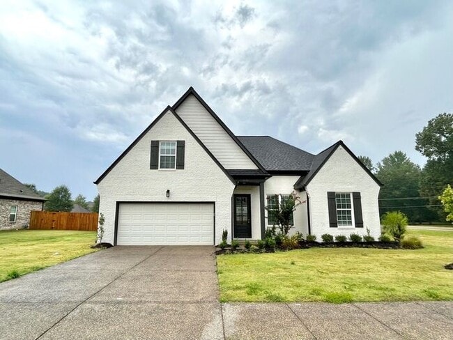 Building Photo - Now Leasing a 5-bedroom 3 bath home in Hor...