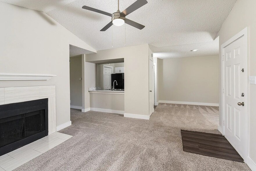 Building Photo - 9971 Quail Blvd