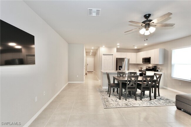 Building Photo - 15413 Wildflower Cir
