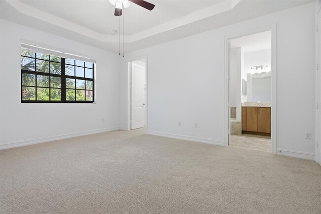 Building Photo - 13023 Riverwalk Cir S