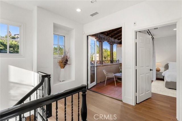 Building Photo - 7 Pacific Winds