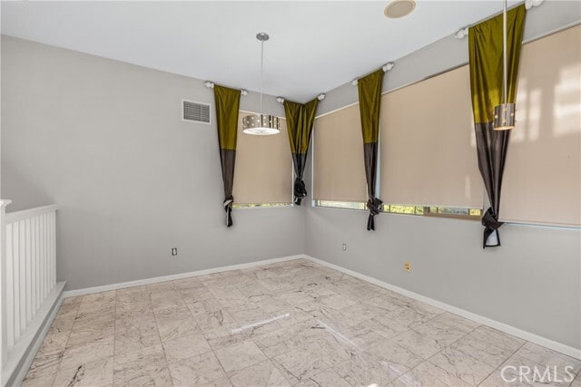 Building Photo - 12377 Hollyhock Dr