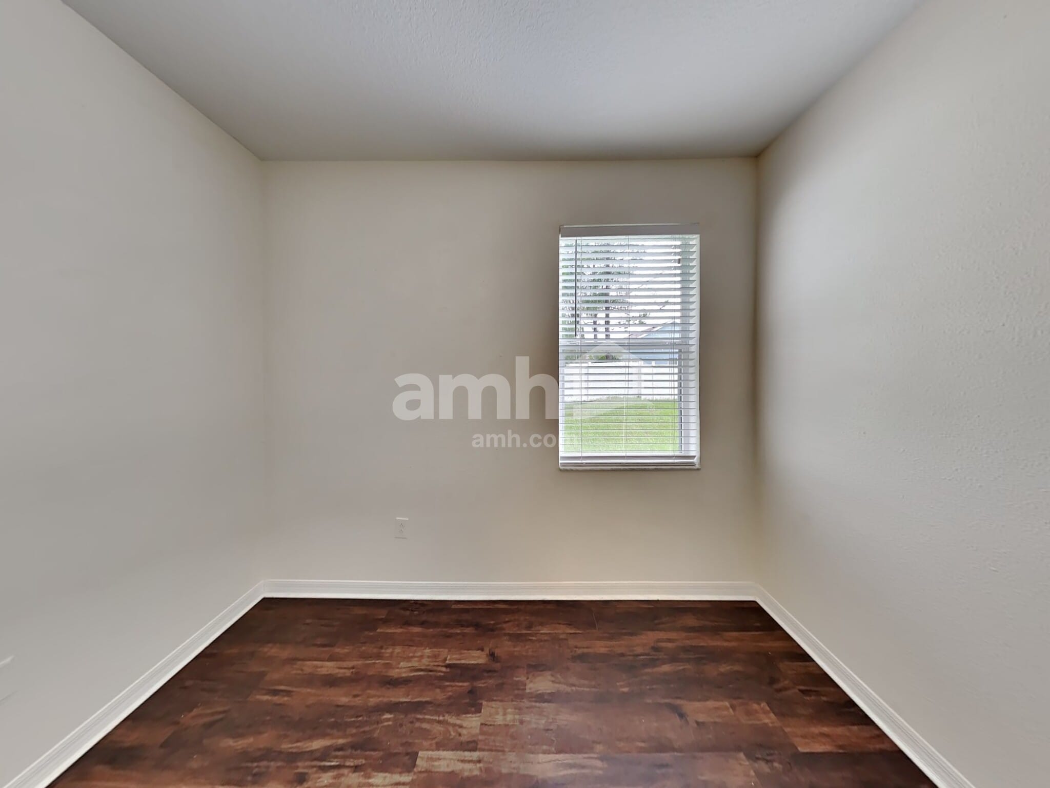 Building Photo - 6019 Blue Sage Dr