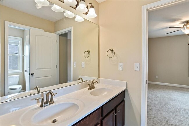 Building Photo - 4835 Edgemoore Trce