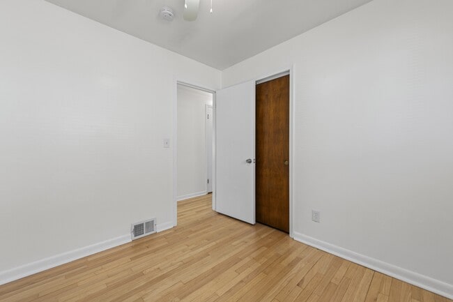 Building Photo - 22055 Elmwood Ave