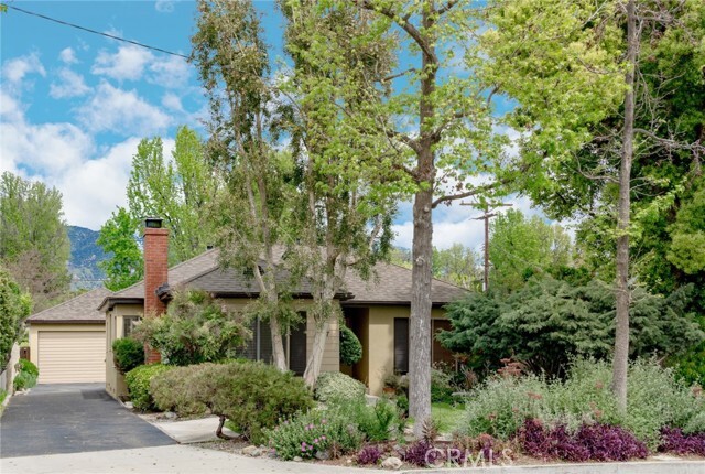 Primary Photo - 1717 Riverside Dr