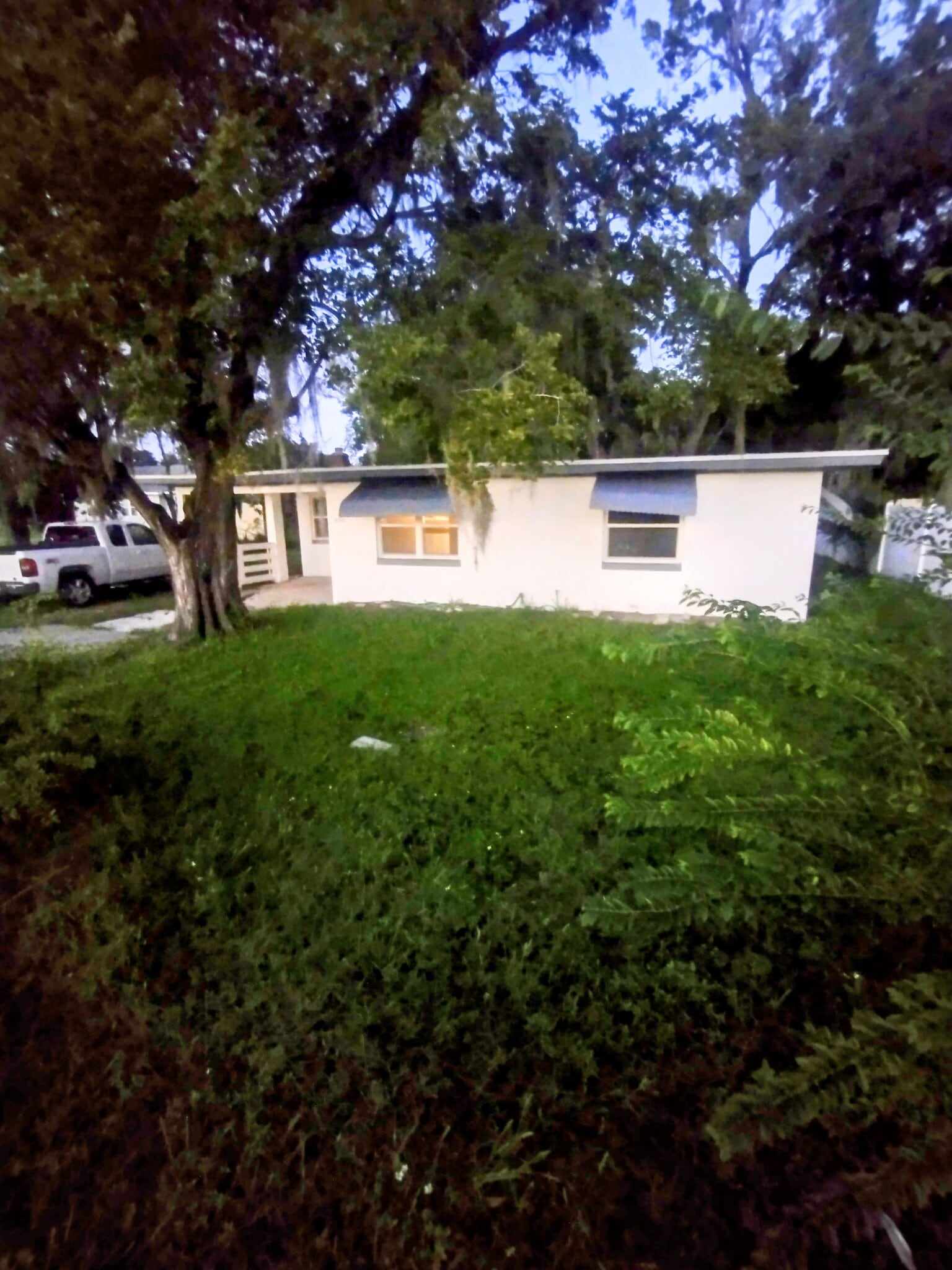 Building Photo - 635 N Nova Rd