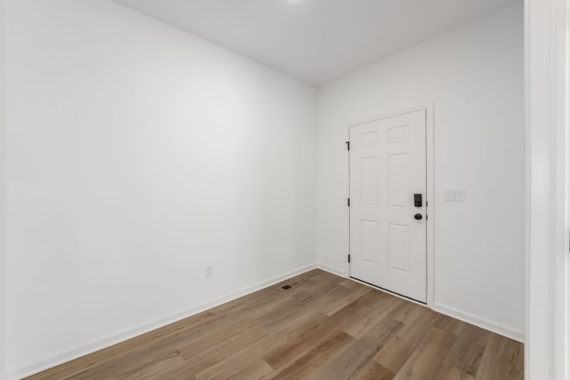 Building Photo - 407 Zelkova Ln