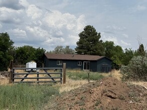 Building Photo - Farm-Style 3-Bedroom, 1-Bathroom Home- Rea...