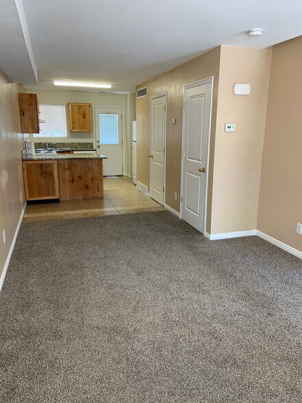 Building Photo - 1045 S 1200 W