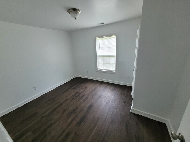 Bedroom 1 - 722 Dabney St