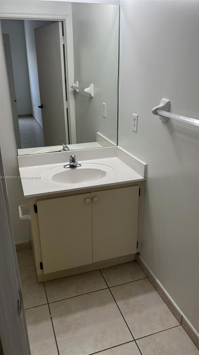 Building Photo - 7240 NW 114th Ave