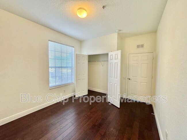 Building Photo - 6402 Cava Alta Dr