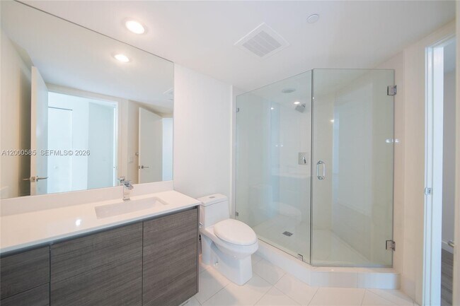 Building Photo - 1100 S Miami Ave