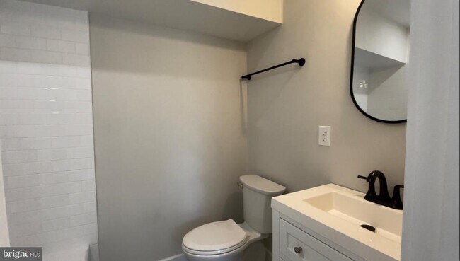 Building Photo - 2504 Little River Rd