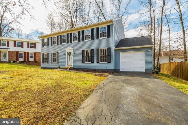 Building Photo - 9003 Fox Lair Dr