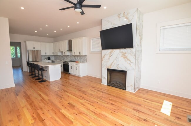 Building Photo - 411 Mcadoo Ave