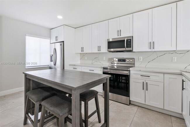 Building Photo - 9872 NW 19th Pl