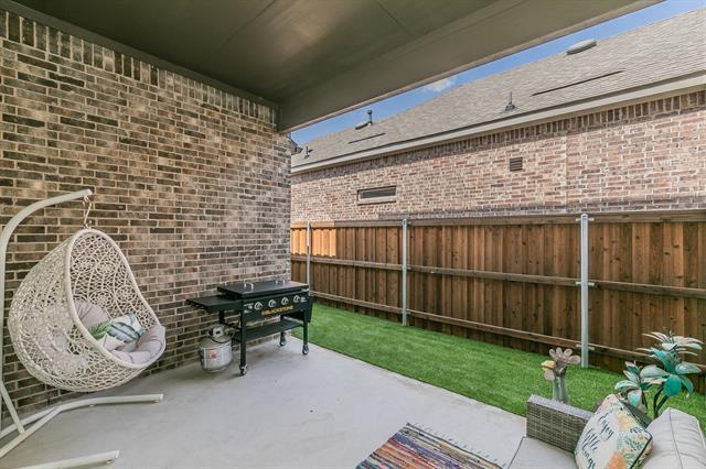 Building Photo - 711 Artesian Dr