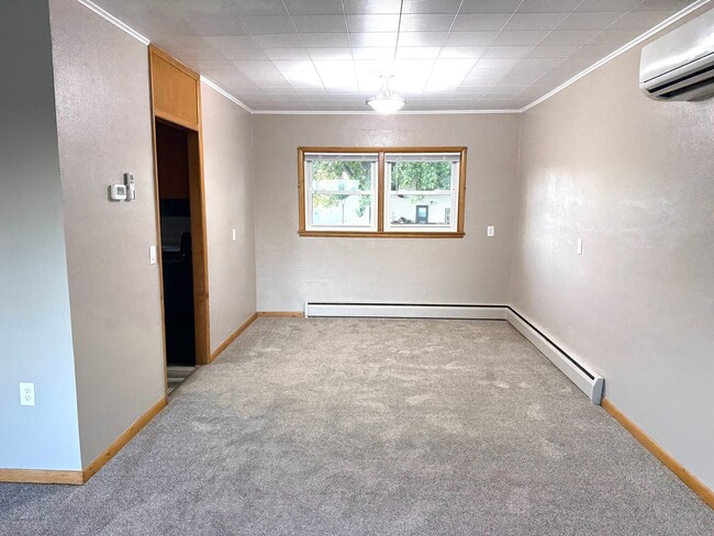 Building Photo - Four bedroom home located in Eyota MN