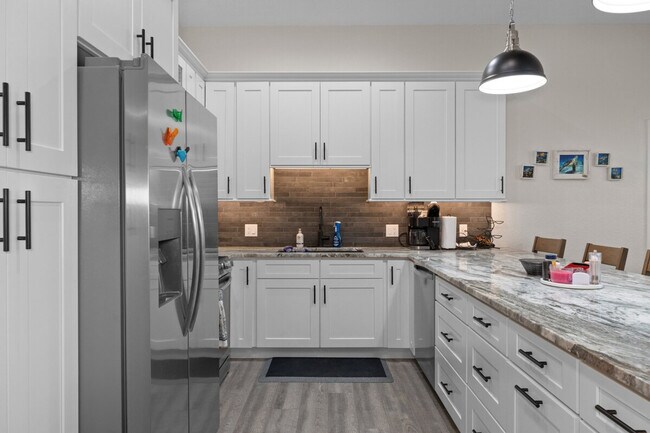 Building Photo - 10358 W Hein Trl