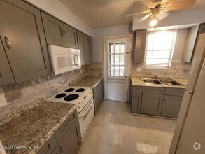 Building Photo - 1540 El Prado Rd